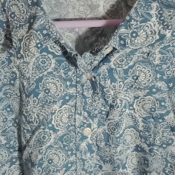 Button down plus size top - Picture 2 of 10